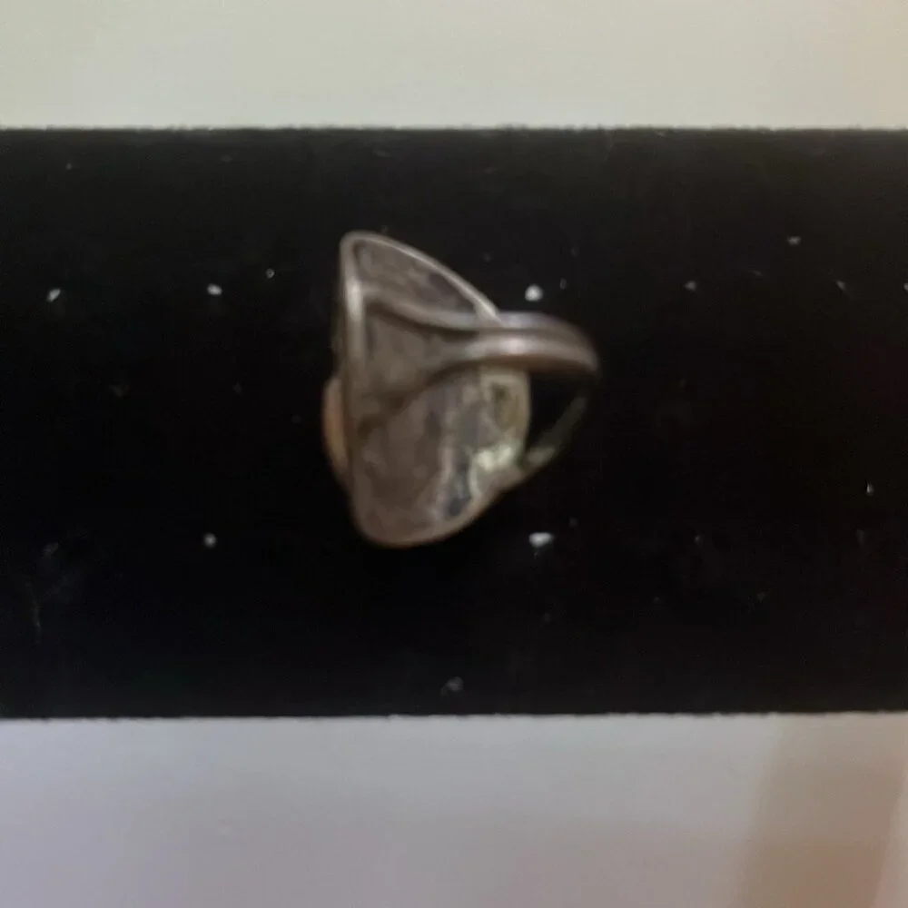 💍✨ Vintage Costume Silver Ring with Turquoise Stone & Sunburst Design ✨💍
